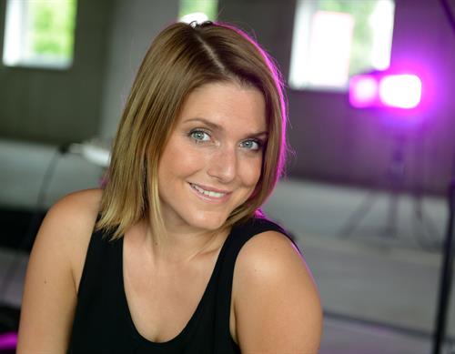 Jeanette Biedermann posiert am Rande der Dreharbeiten zur Serie 'Hauptstadtrevier' in Berlin 26.07.12