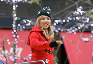 Jennette McCurdy 86th annual Macy’s Thanksgiving Day Parade NY 11/22/12 