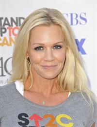 Jennie Garth - Stand Up To Cancer benefit in Los Angeles - September 7, 2012