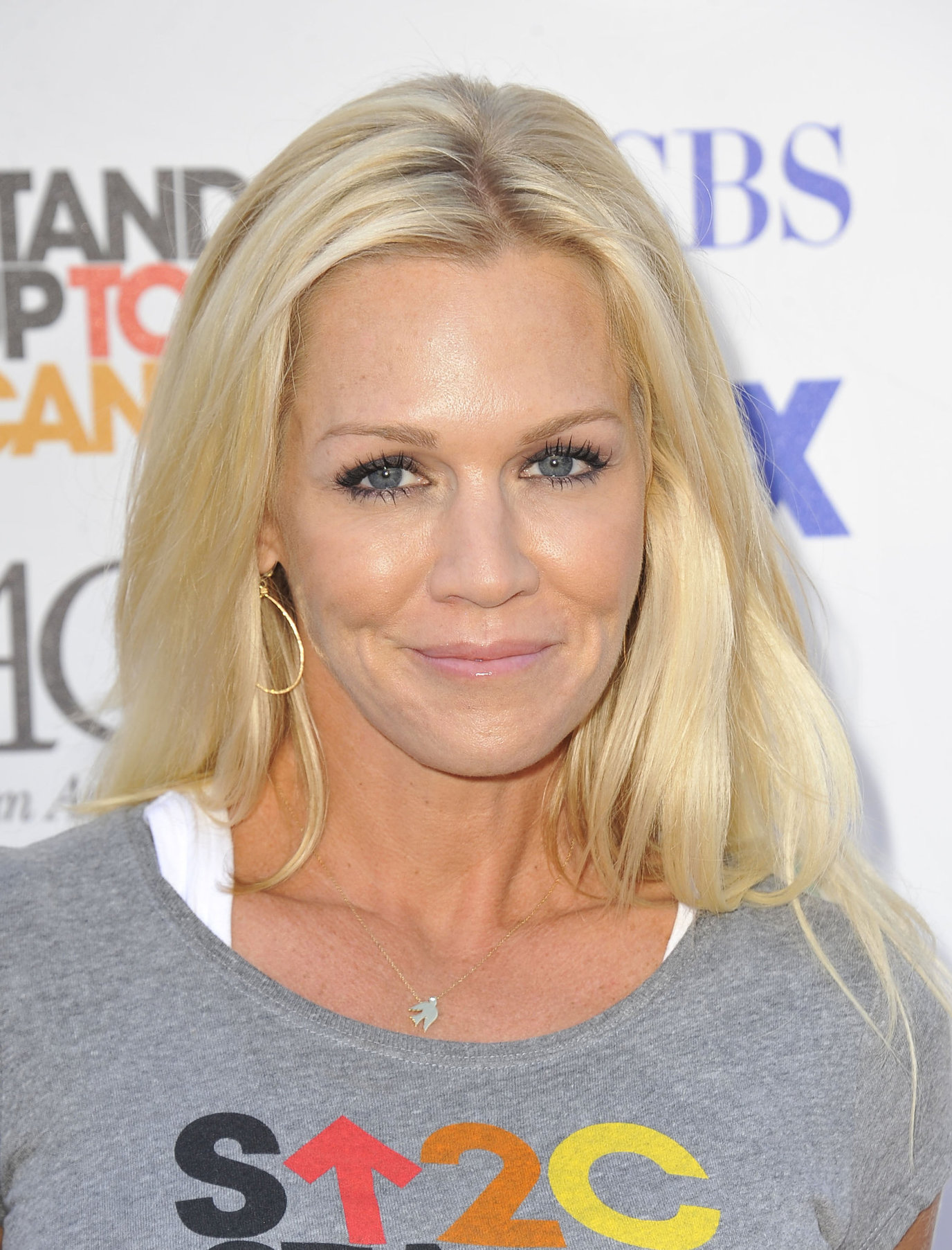 Jennie Garth - Stand Up To Cancer benefit in Los Angeles - September 7, 2012