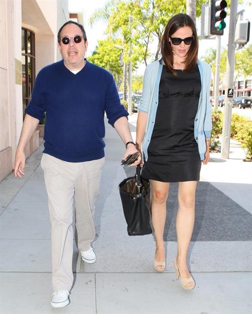 Jennifer Garner out about in Beverley Hills on May 25, 2011 