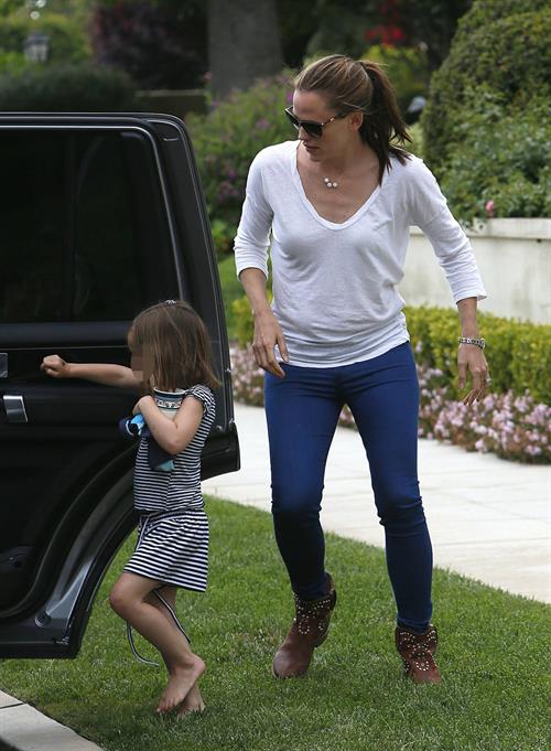 Jennifer Garner Takes daughter Seraphina Affleck to private party in Brentwood (April 28, 2013) 