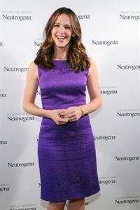 Jennifer Garner at the Neutrogena Sun Summit in NYC on March 13, 2013