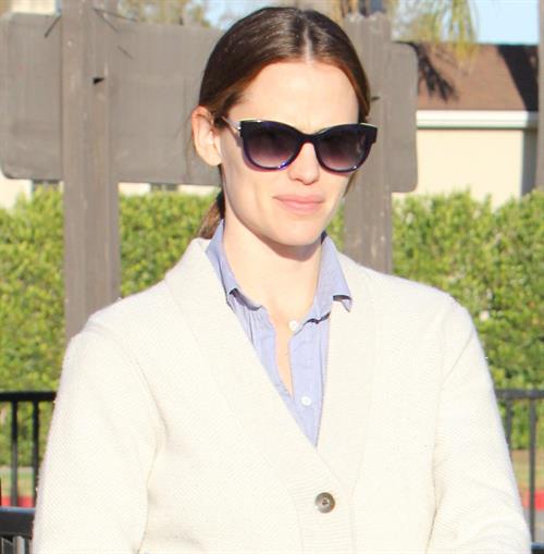 Jennifer Garner - Spotted in Los Angeles on January 30, 2013