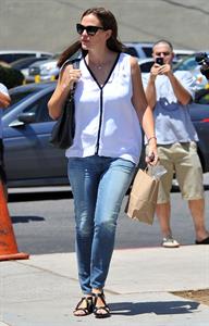 Jennifer Garner went to the Tavern for brunch in Santa Monica 
August 9, 2012 