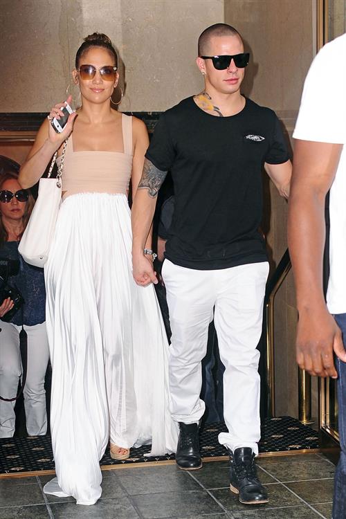 Jennifer Lopez Pictures Jennifer Lopez dinner at Bubbys in New York City on July 24, 2012