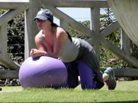 Jennifer Love Hewitt Jennifer Love Hewitt doing a yoga session in Santa Monica August 8, 2013  