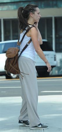 Jennifer Love Hewitt out for a hike in Santa Monica 8/7/12 