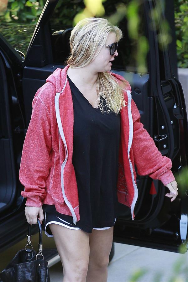 Jessica Simpson at the gym in Los Angeles 10/24/12