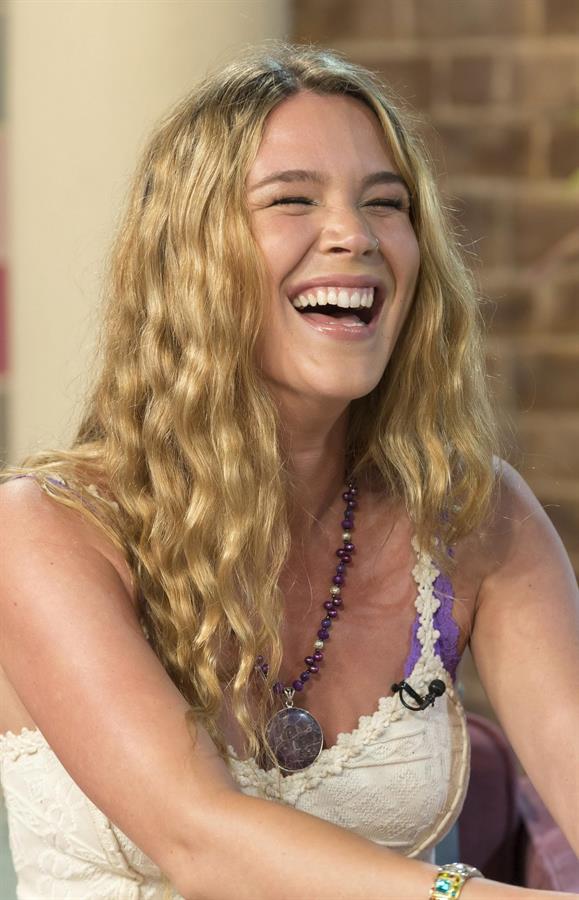 Joss Stone - This Morning Show in London (July 25, 2012)