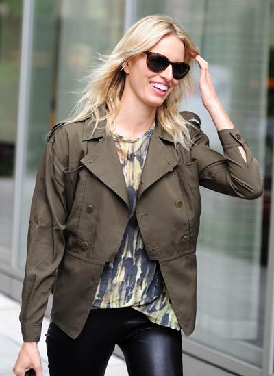 Karolina Kurkova - NYC - Jun 4, 2012