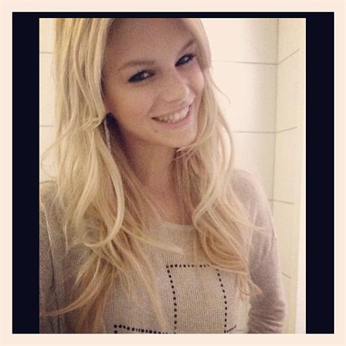 Nadine Leopold taking a selfie