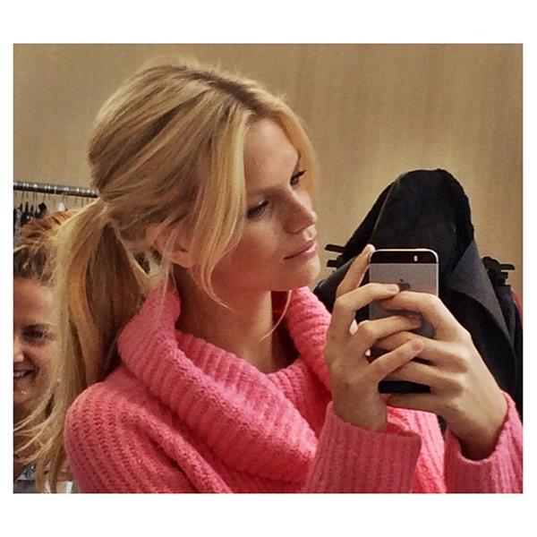 Nadine Leopold taking a selfie