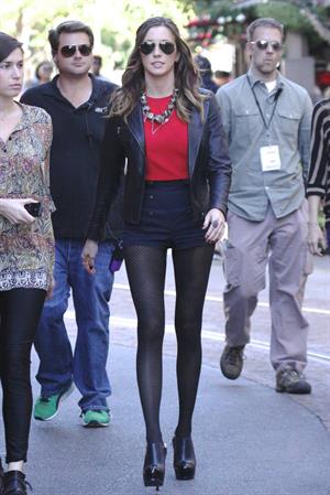 Katie Cassidy Visits  Extra  at The Grove in Los Angeles (November 13, 2012) 