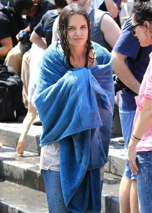 Katie Holmes Pictures Katie Holmes Films  Mania Days  in Washington Square Park (May 21, 2013)
