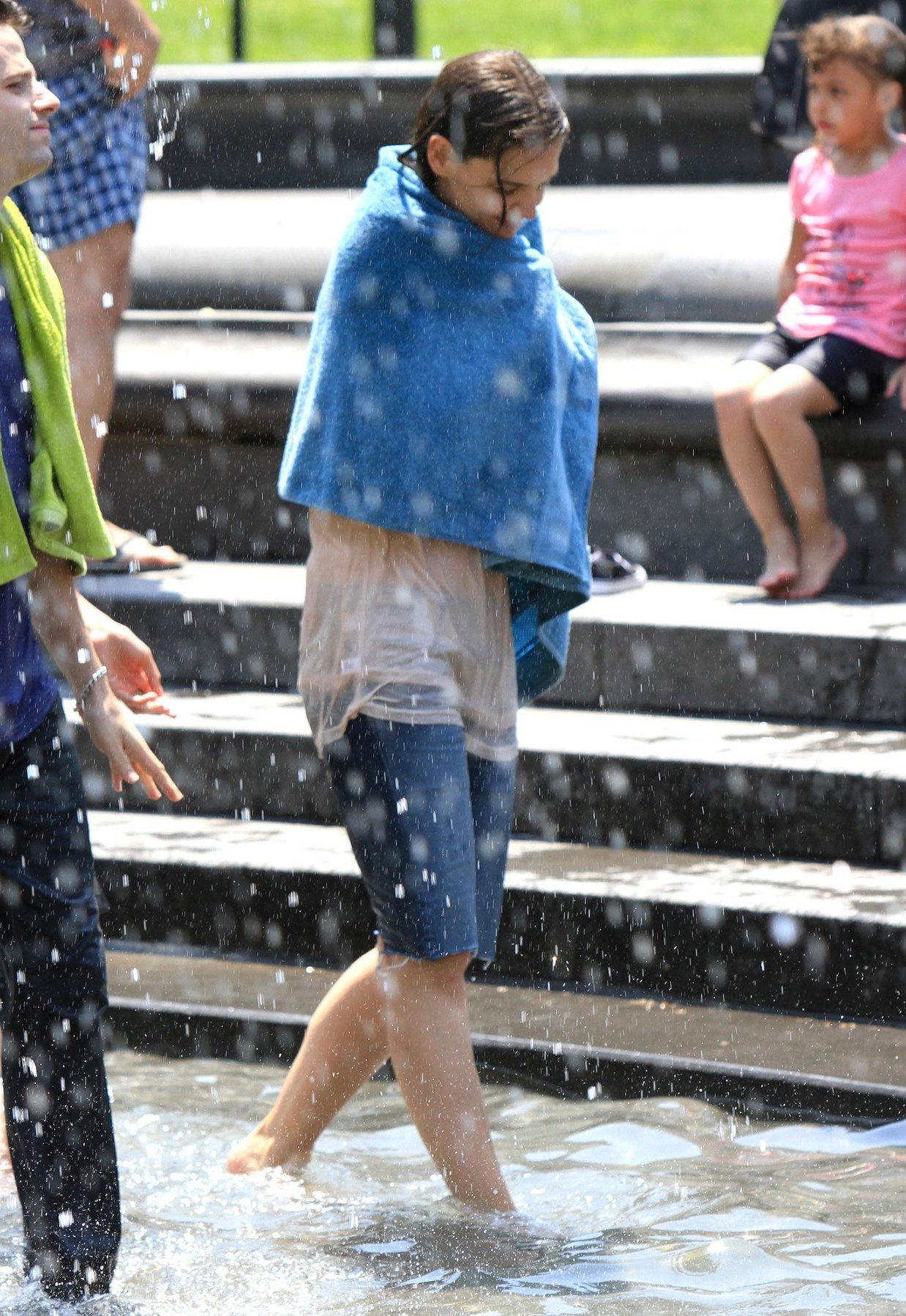 Katie Holmes Films  Mania Days  in Washington Square Park (May 21, 2013) 