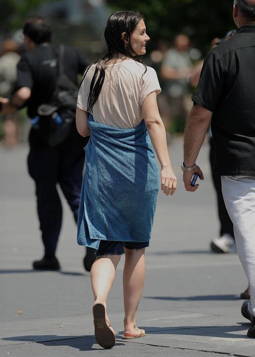 Katie Holmes Films  Mania Days  in Washington Square Park (May 21, 2013) 