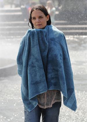 Katie Holmes Pictures Katie Holmes Films  Mania Days  in Washington Square Park (May 21, 2013)
