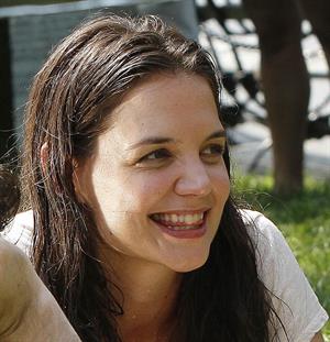 Katie Holmes Pictures Katie Holmes Films  Mania Days  in Washington Square Park (May 21, 2013)