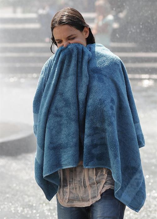 Katie Holmes Films  Mania Days  in Washington Square Park (May 21, 2013) 