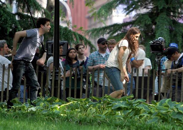 Katie Holmes Films  Mania Days  in Washington Square Park (May 21, 2013) 