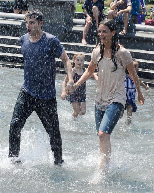 Katie Holmes Films  Mania Days  in Washington Square Park (May 21, 2013) 