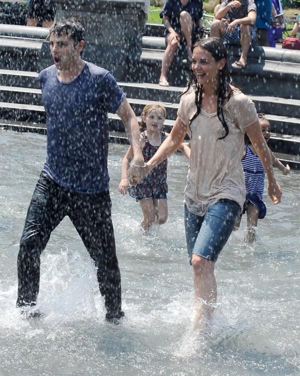 Katie Holmes Films  Mania Days  in Washington Square Park (May 21, 2013) 