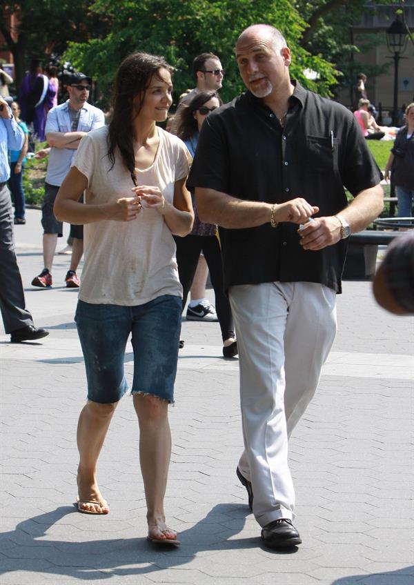 Katie Holmes Films  Mania Days  in Washington Square Park (May 21, 2013) 