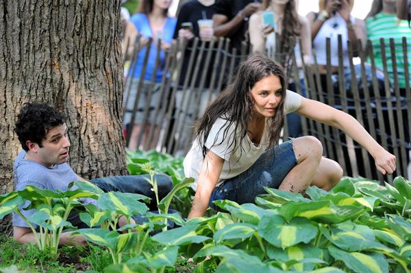 Katie Holmes Films  Mania Days  in Washington Square Park (May 21, 2013) 