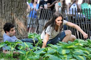 Katie Holmes Pictures Katie Holmes Films  Mania Days  in Washington Square Park (May 21, 2013)