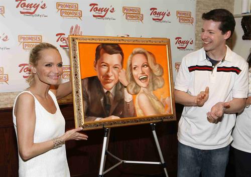 Kristin Chenoweth Tony's Di Napoli Portrait Unveiling (May 20, 2010) 