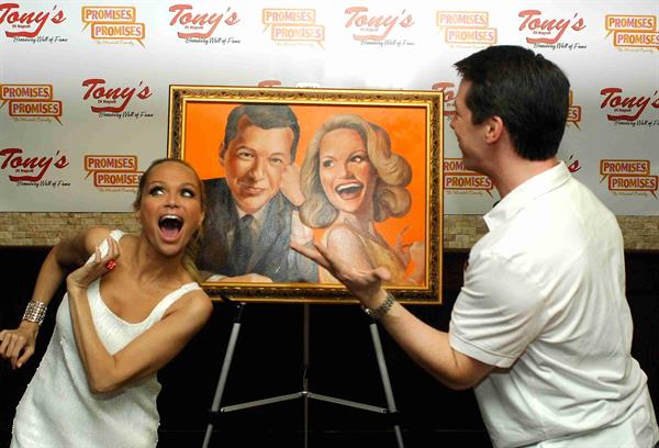 Kristin Chenoweth Tony's Di Napoli Portrait Unveiling (May 20, 2010) 
