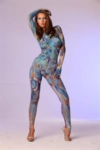 Avia Fenestra in Body Paint