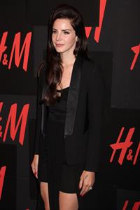 Lana Del Rey H&M concert NYC 9/19/12 
