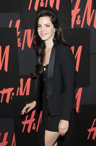 Lana Del Rey H&M concert NYC 9/19/12 