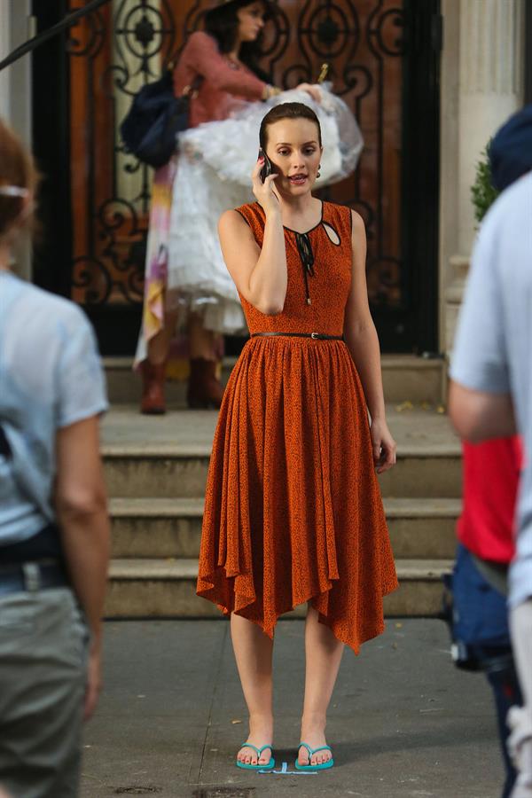 Leighton Meester - On the set of Gossip Girl in New York - August 17, 2012