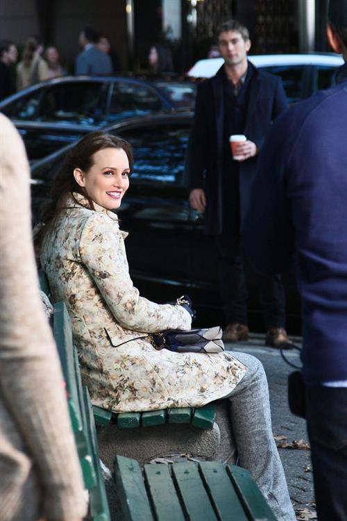 Leighton Meester  Set of Gossip Girl in Central Park - September 24, 2012 