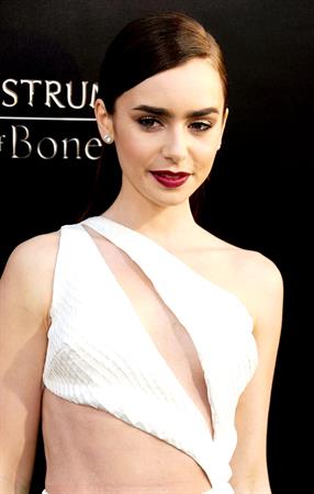 Lily Collins The Mortal Instruments City Of Bones Premiere LA 8/12/2013 