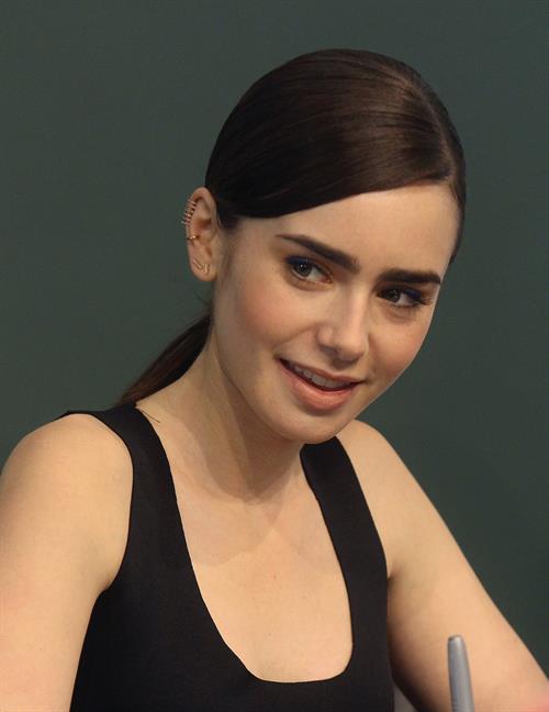 Lily Collins Seventeen Magazine September Cover Issue Celebration - New York, Aug. 6, 2013 