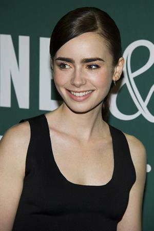 Lily Collins Seventeen Magazine September Cover Issue Celebration - New York, Aug. 6, 2013 