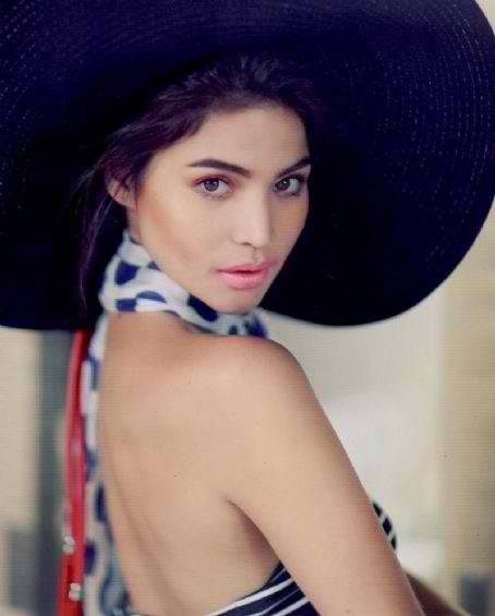 Anne Curtis