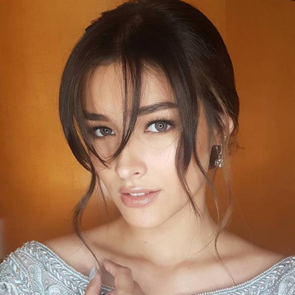 Liza Soberano