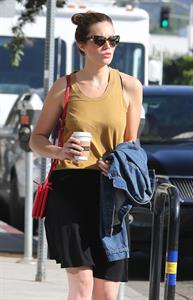 Mandy Moore outside the Coffee Commissary in West Hollywood October 3, 2012 