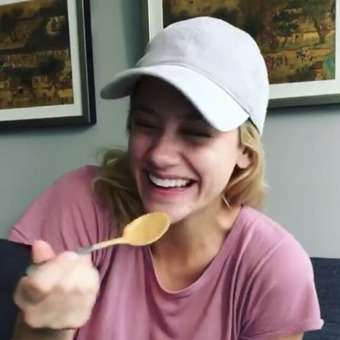 Lili Reinhart