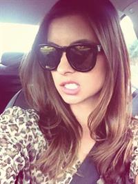 Paris Nichole taking a selfie