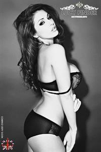 Lucy Pinder in lingerie