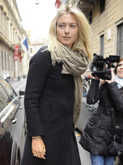 Maria Sharapova Giorgio and Roberta Armani meet tennis star Maria Sharapova at Armani's palace. November 30, 2012 