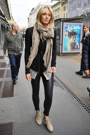 Maria Sharapova Giorgio and Roberta Armani meet tennis star Maria Sharapova at Armani's palace. November 30, 2012 