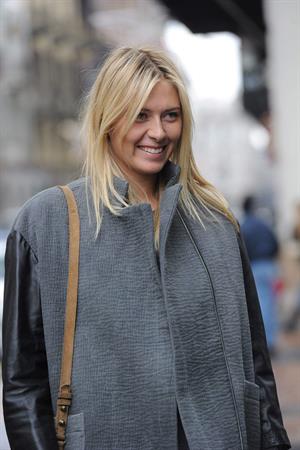 Maria Sharapova shopping at Armani Boutique December 2, 2012 