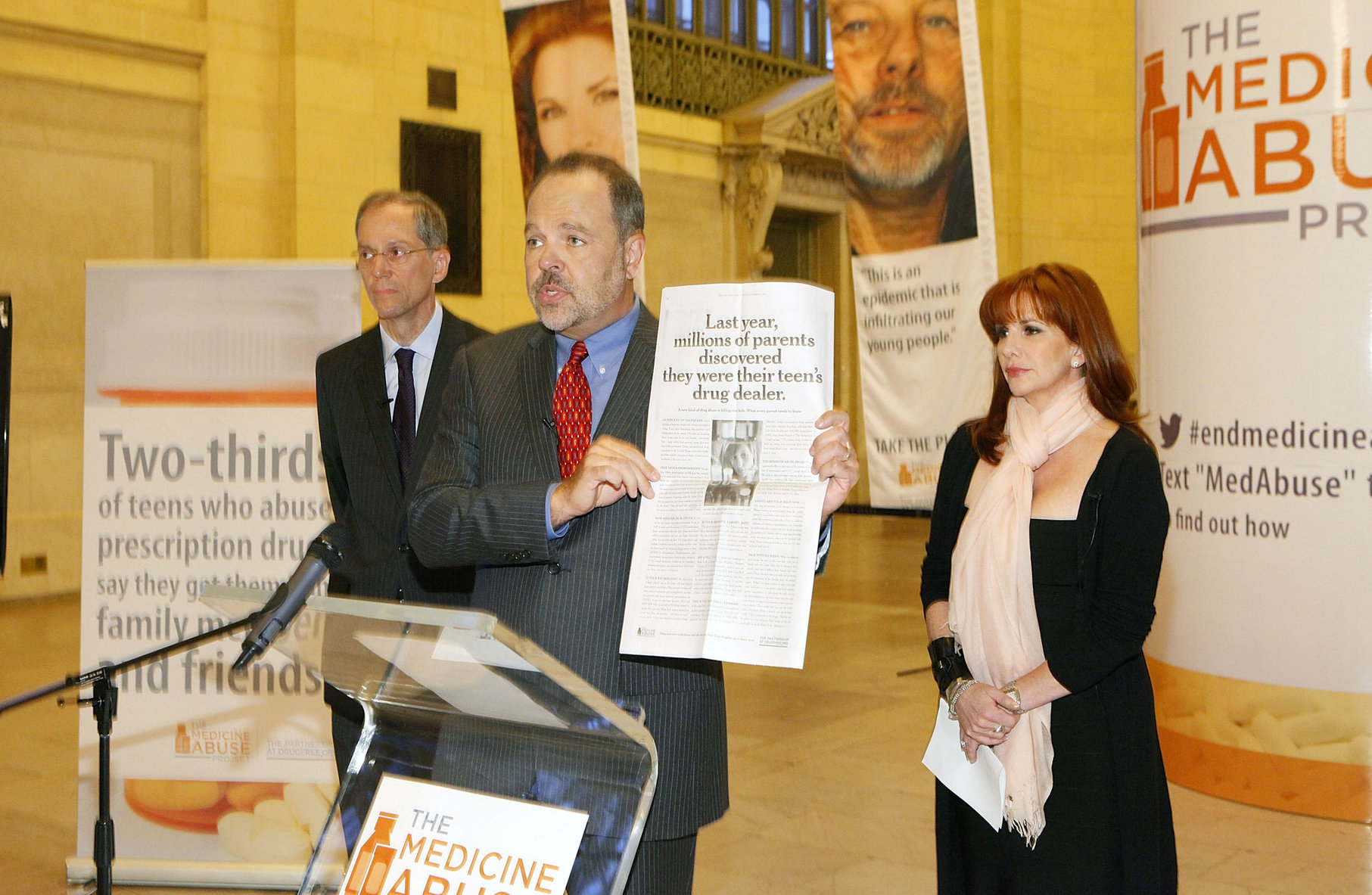 Melissa Gilbert Visits The New York Stock Echange (Sep 25, 2012) 
